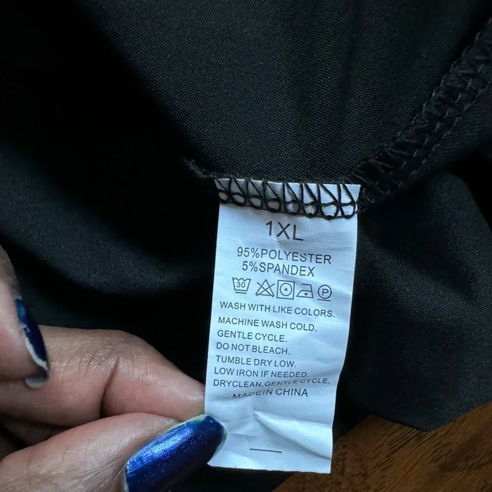 Black Pleated Style Buckle‎ Skirt - Picture 8 of 8